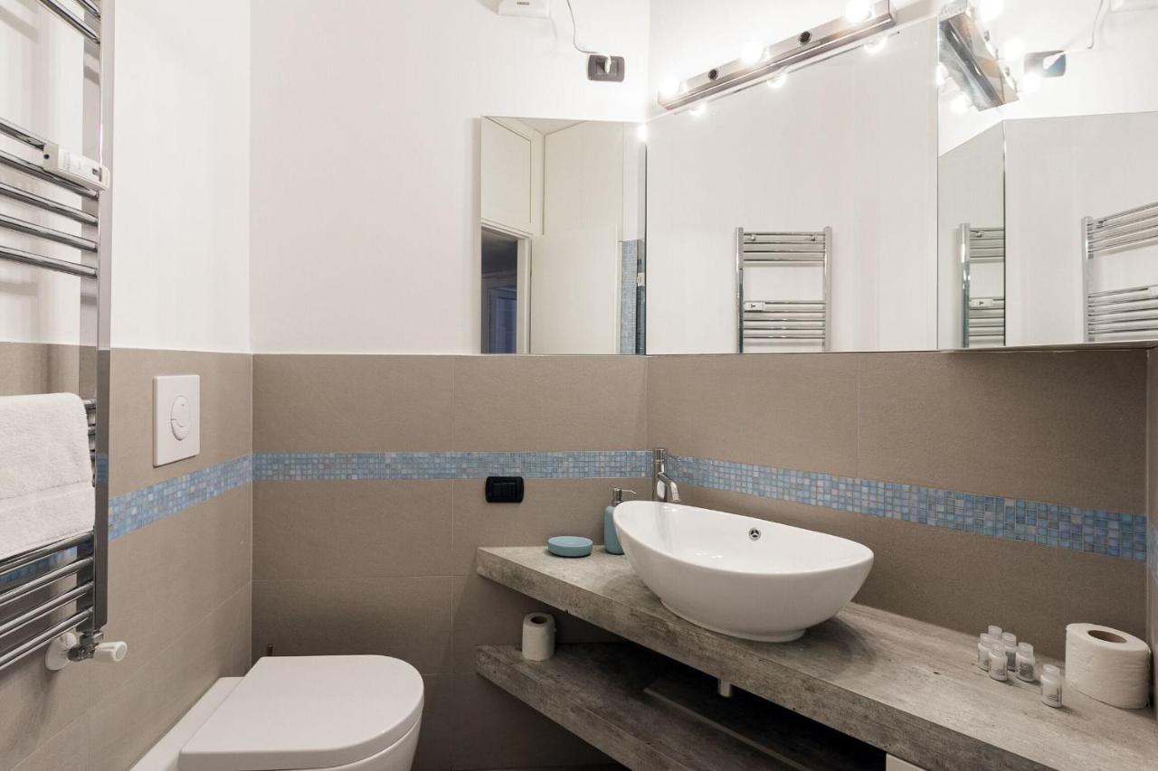 Nirone Apartment